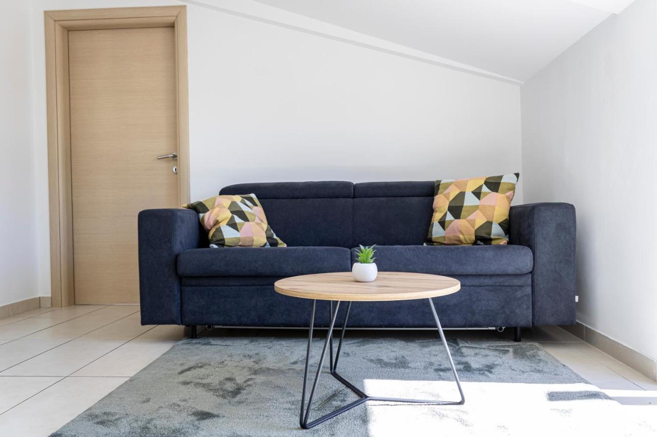 Beachfront Apartment Crikvenica